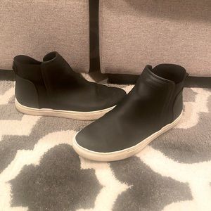 Kenneth Cole leather sneaker/bootie, size 6.5